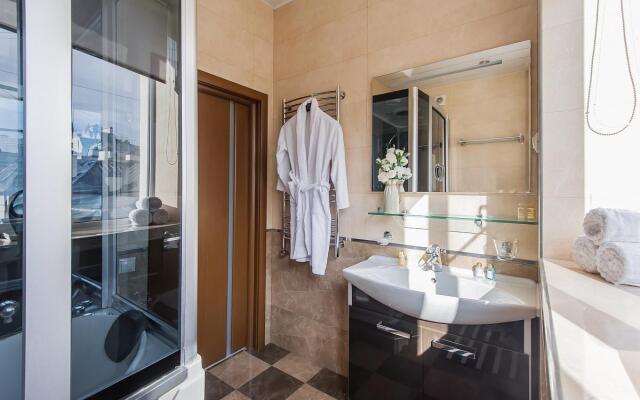 GMApartments (ДжиЭмАпартментс) на улице Старый Арбат 45/24