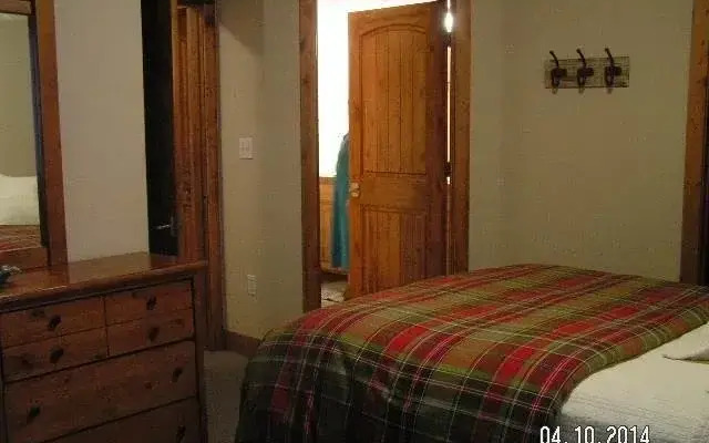 Summit Trail Lodge