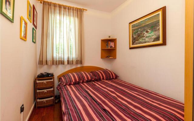 Stunning Home in Crikvenica With Jacuzzi, Wifi and 4 Bedrooms