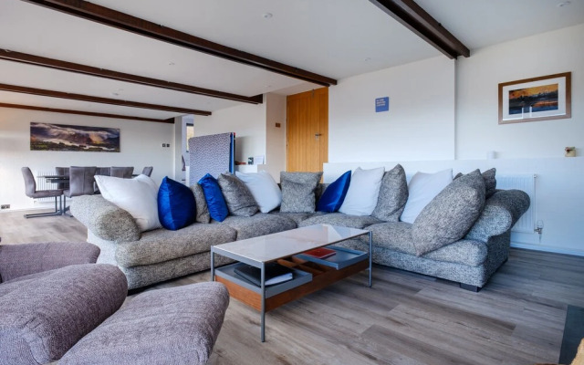 Paddock House