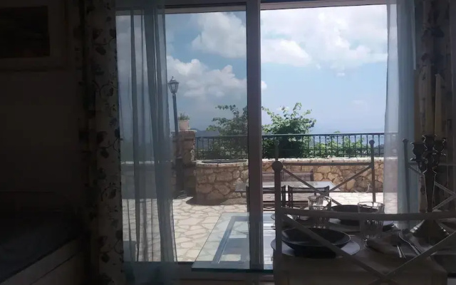 Estate Dafnopanagia Luxury Apartment
