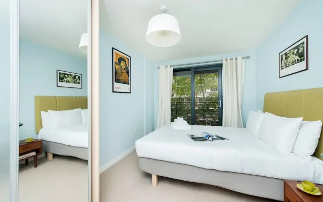 Stylish And Bright 3Br Apartment With Terrace