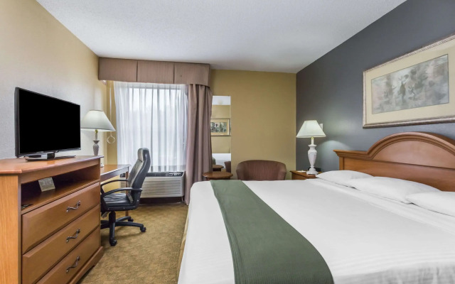Days Inn by Wyndham Selma