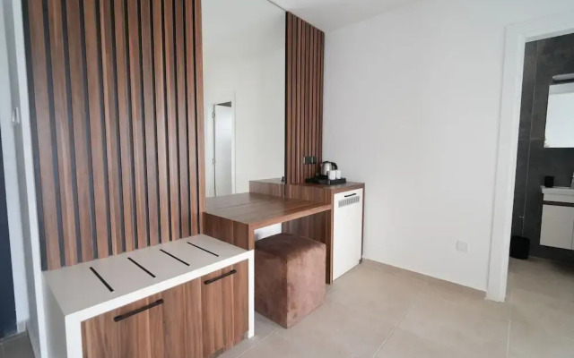 Crown Salamis Suites