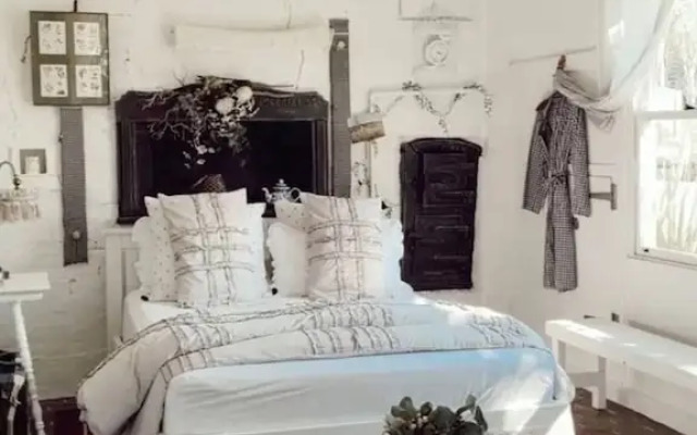 The Old Bakery in Historic Kangaroo Valley Village