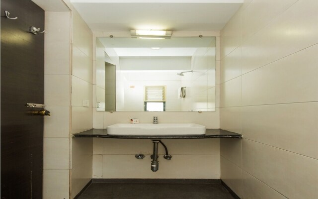 OYO Flagship 685 Hotel Jayshree Domestic Airport