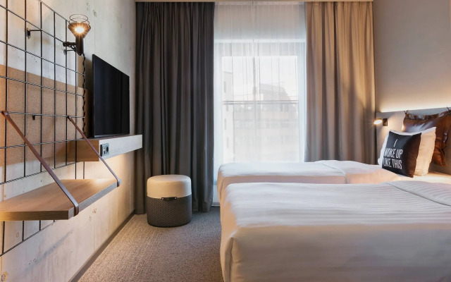 Moxy Hamburg City