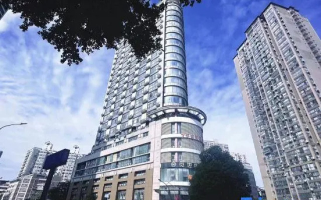 7Days Inn Hotel (Chengdu Kuanzhai Alley Wenshu Monastery Subway Station)