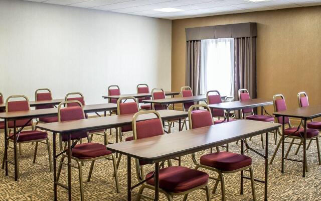 Comfort Suites Perrysburg - Toledo South