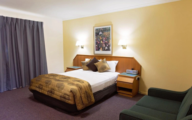 White Lace Motor Inn – Guest Rooms – Mackay