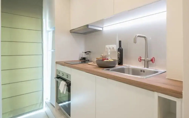 The Urban Loft 2 - Athens Unique Oasis