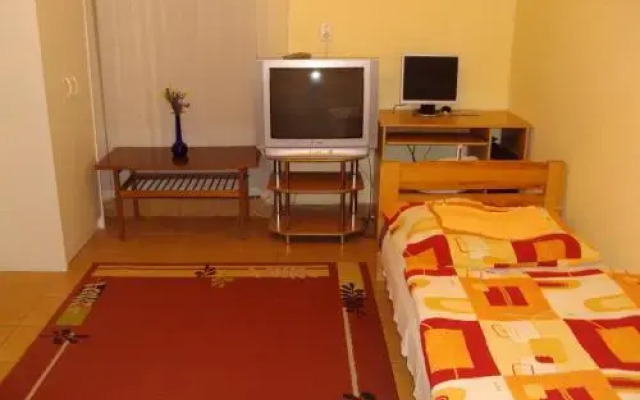 Erik Apartments