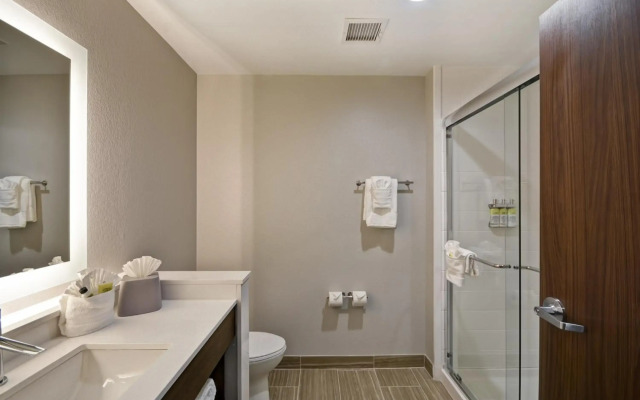 Diamond City Hotel