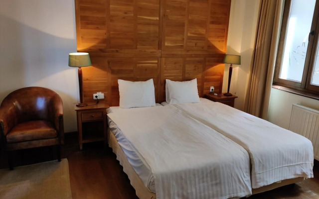Rembrandt Hotel