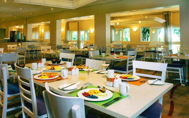 Garden Court OR Tambo International Airport