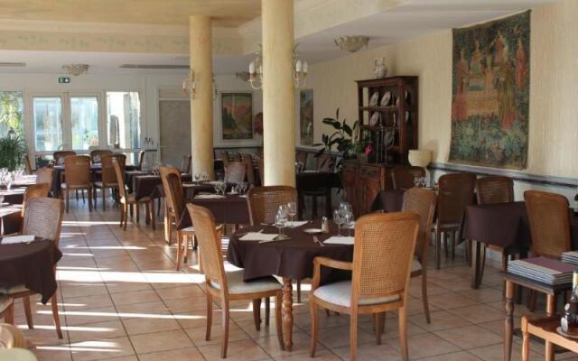 Logis Hotel les Cimes