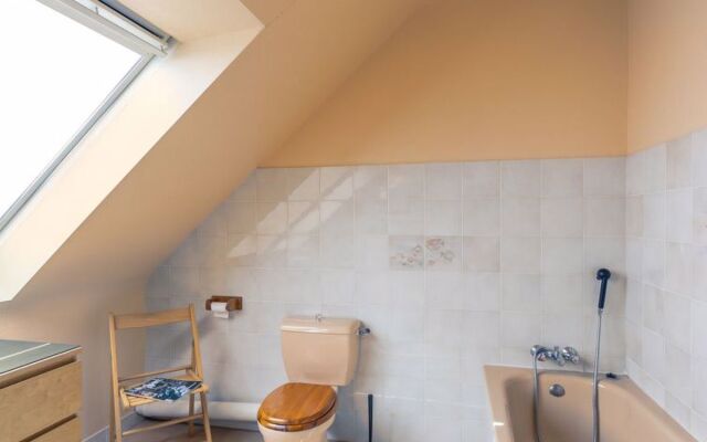 Cremiou Beach (KER215)