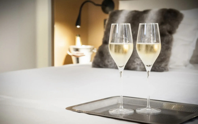 The Originals Boutique, Hôtel Auberge du Forgeron, Lille Sud