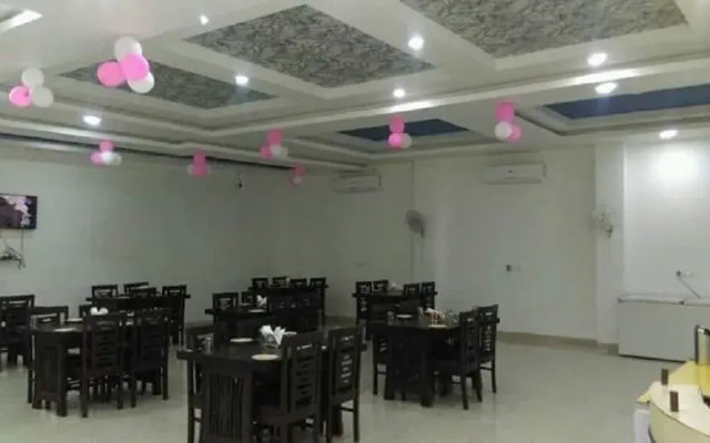 Hotel Moti Dungri Palace