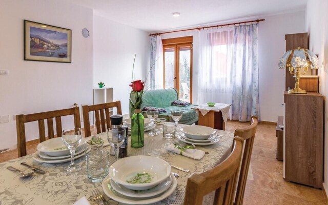 Stunning Apartment in Pula With Wifi and 2 Bedrooms