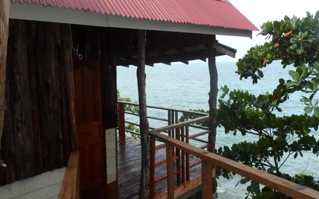 Jungle Hill Beach Bungalow