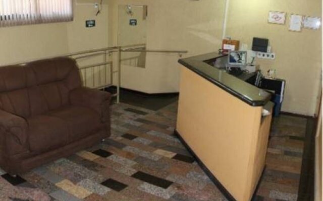 OYO Center Hotel