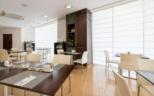 Hotel Exe Puerta de San Pedro