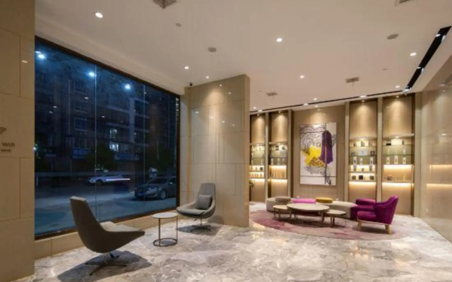 Lifeng Hotel (Guangshui Yingshan Branch)