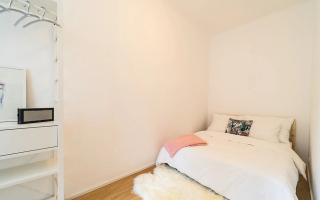 Beautiful & Cozy Apartment Near Rathaus