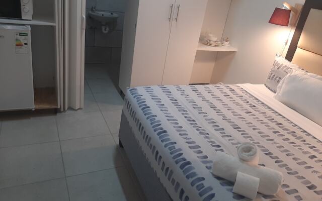 monument western guesthouse