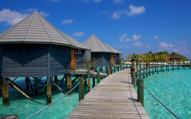 Komandoo Maldives Island Resort