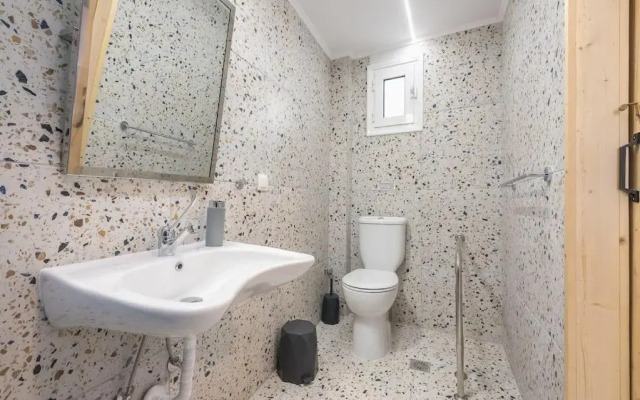 Athens Loft (for person with mobility problems)