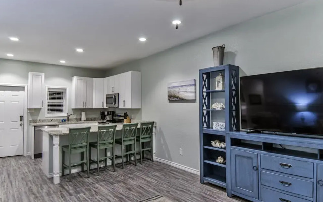 Island 45 3 Bedroom Condo