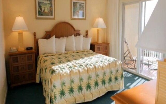 The Charter Club of Marco Beach