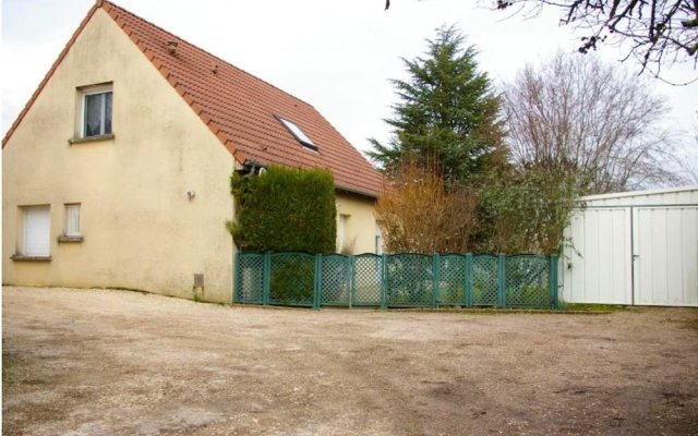 House With 4 Bedrooms In Chenove With Enclosed Garden And Wifi