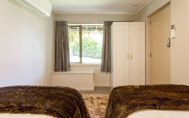 Private & Charming Panorama Retreat – Guest Rooms – Queenstown