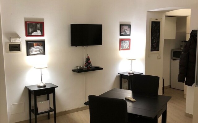 Navona Apartment