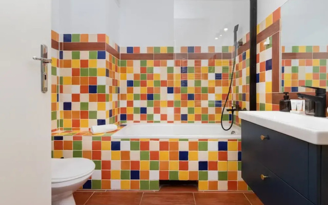 Retro Style Apartment by Renters