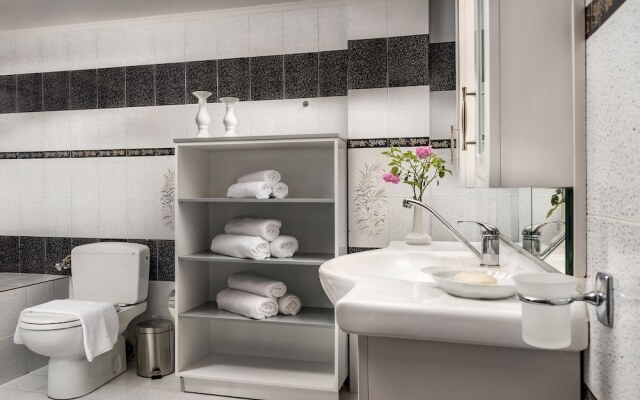 Callista Luxury Residences