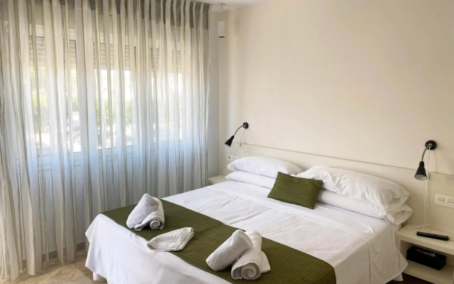 Hotel Senderos