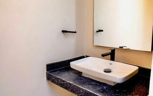 Great Located Studio PH With Private Pool by Waves Management