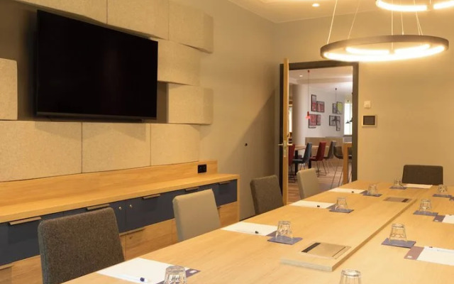 Holiday Inn Express Brussels Airport