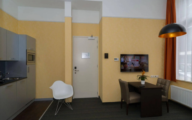 Golden Mansion Aparthotel