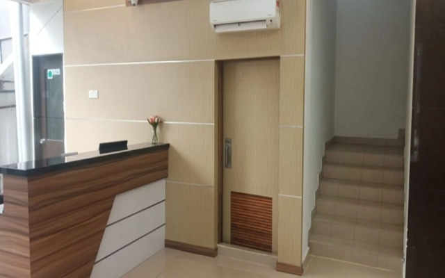 Capital O 91016 HOTEL POLLODIUM TRX