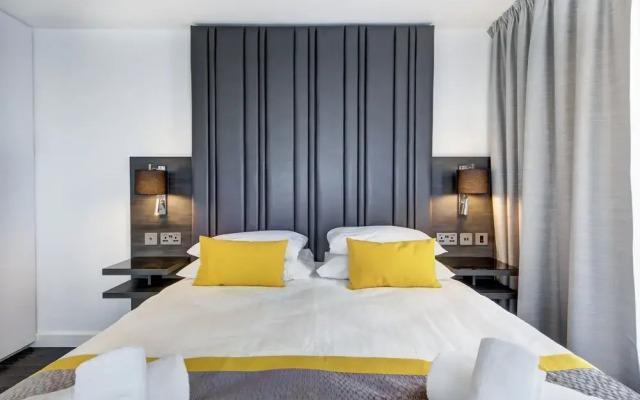 Dockside Apartments at Excel