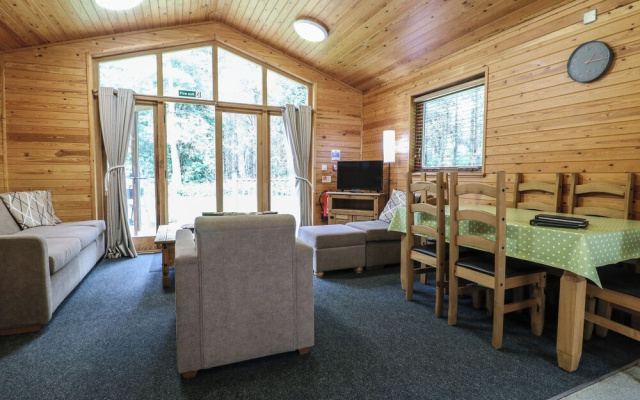 Rowan Lodge