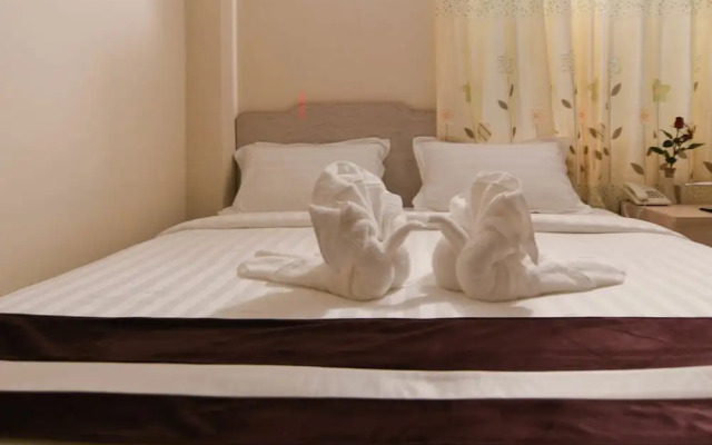 Lucky Land Hotel