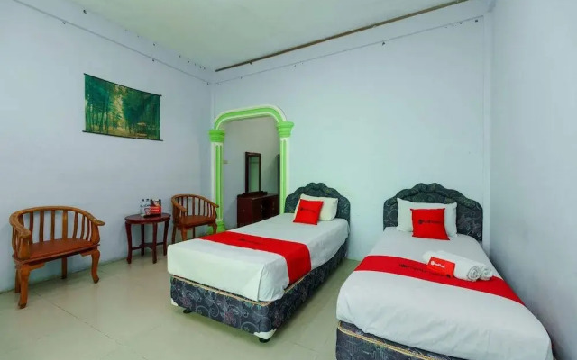 RedDoorz Syariah Hotel Enasti Berastagi