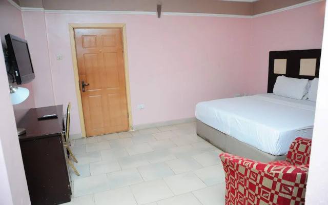 Richton Hotel & Suites