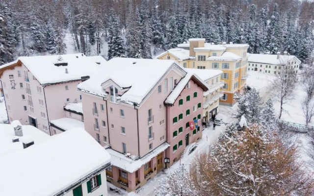 Hotel Post — 4-star hotel in Sils im Engadin-Segl